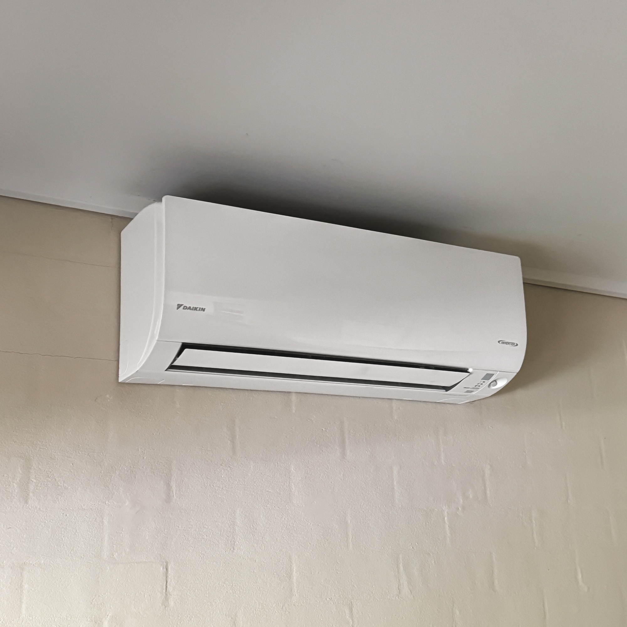 Image of a Daiken 3.6kw split system air conditioner installed by Efficient Energy Group under the Victorian Energy Upgrades program, showcasing the government rebate benefits for energy-efficient air conditioning in Victoria.